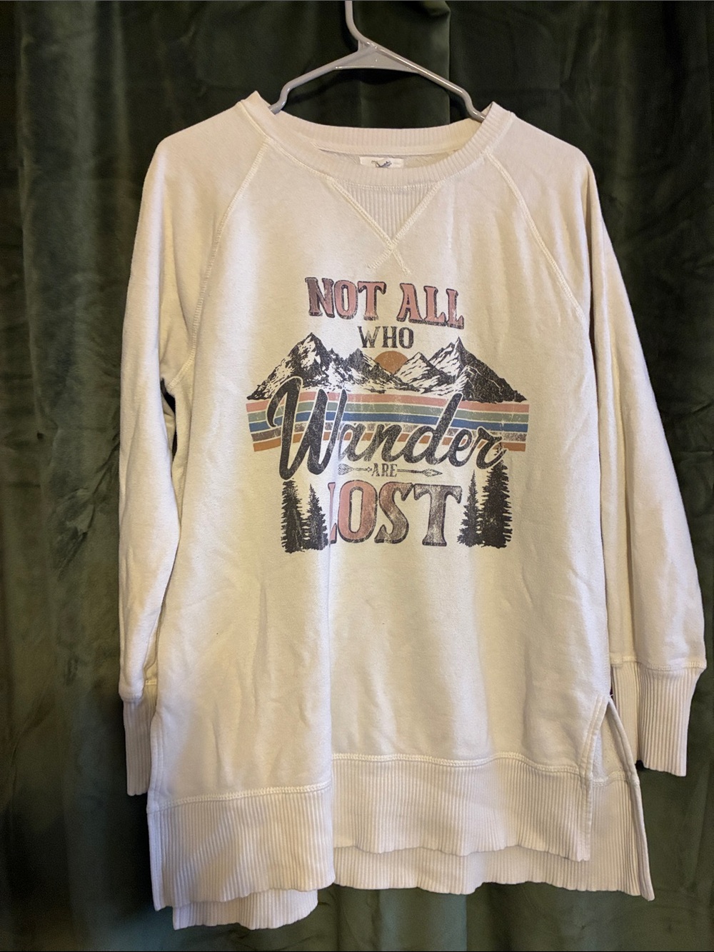 Cream Graphic Pullover Sweatshirt - "Not All Who Wander"